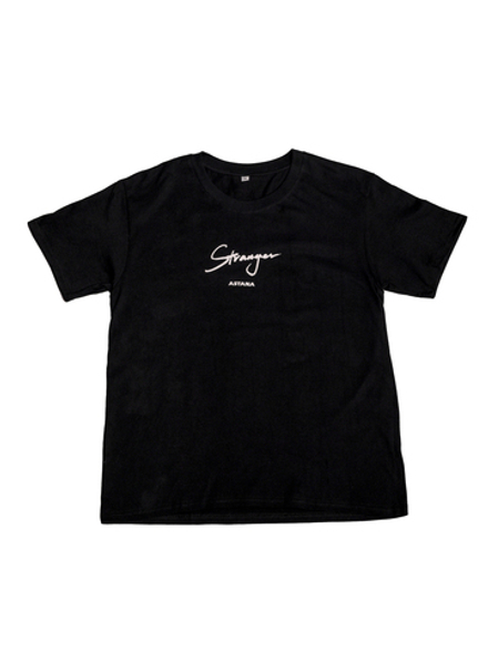 T-shirt with "DQ 2024" print