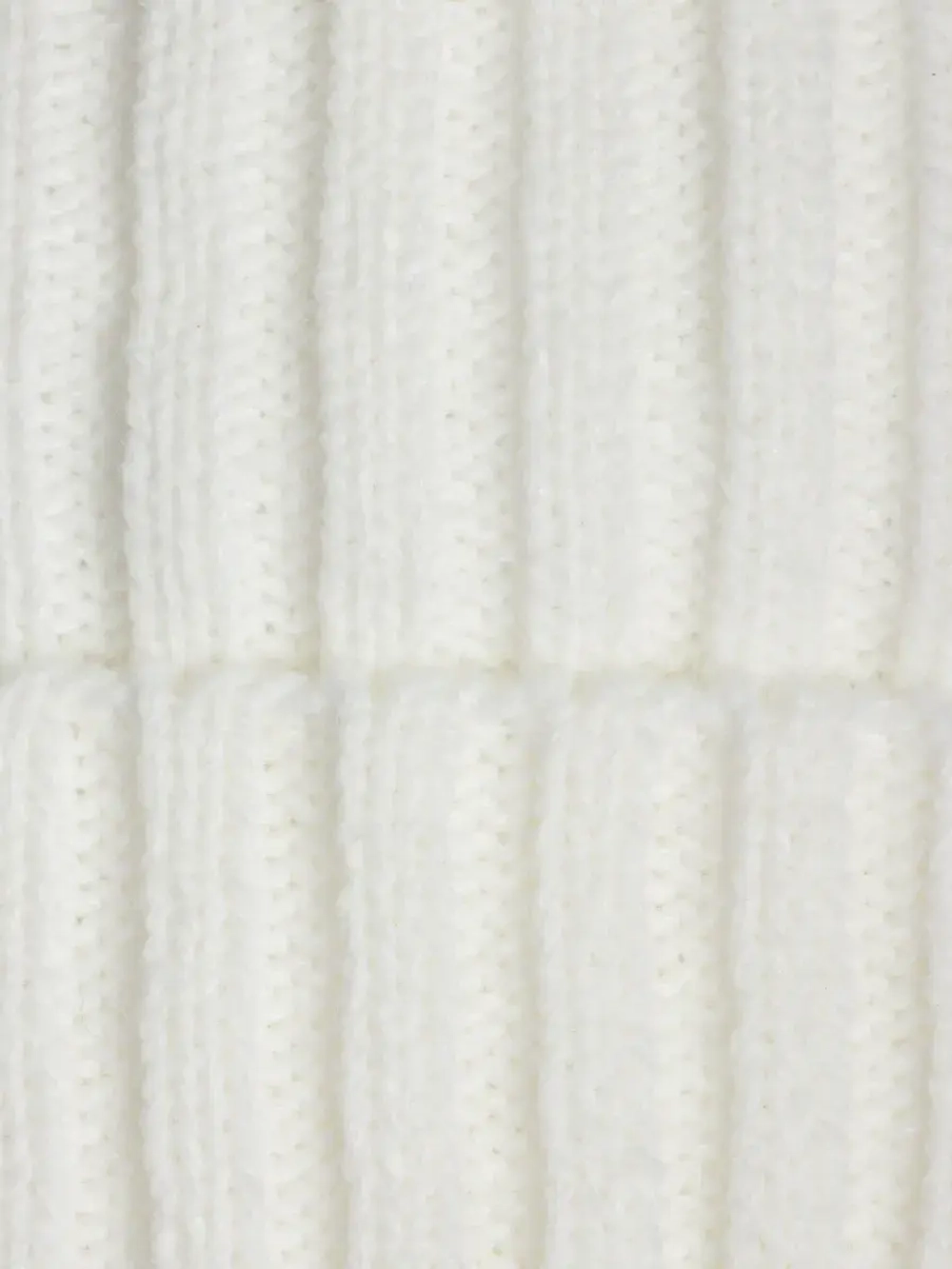 Шапка для девочки осенняя и снуд вязаный