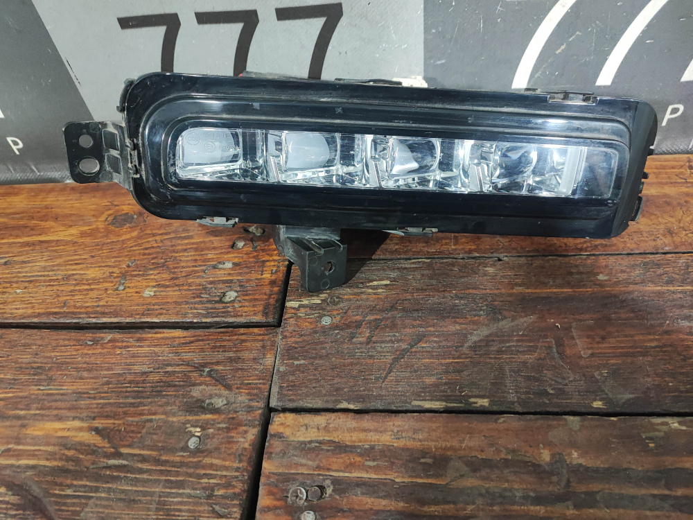 ПТФ передняя правая Tank 500 21-нв Б/У Оригинал 4116200XKV3AA