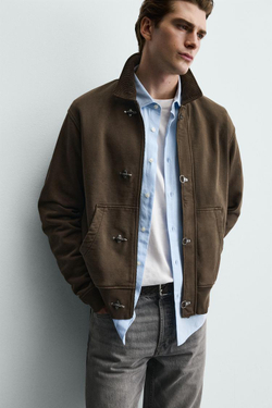 ZARA КУРТКА ИЗ ВЕЛЬВЕТА С КОНТРАСТНЫМИ ДЕТАЛЯМИ И ЗАСТЕЖКАМИ-ТОГГЛАМИ, КОРИЧНЕВЫЙ