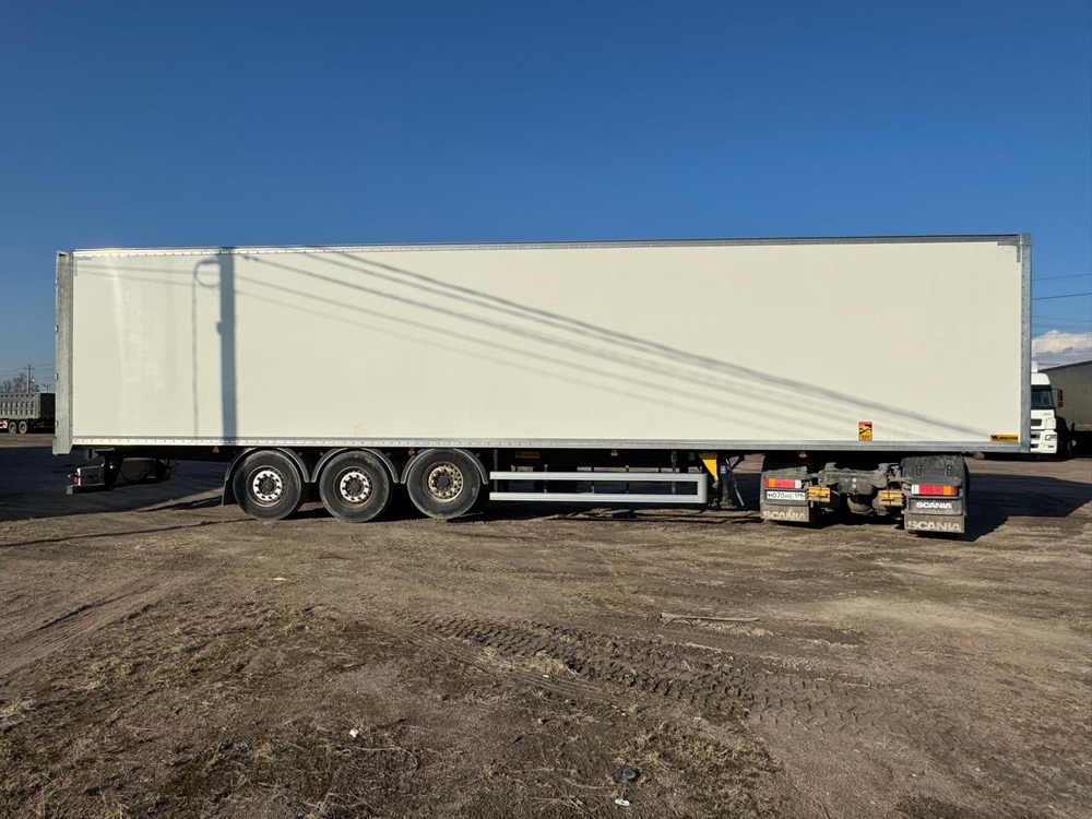 Wielton FST4* Полуприцеп изотермический/рефрижератор FST4FC (Изотермический)