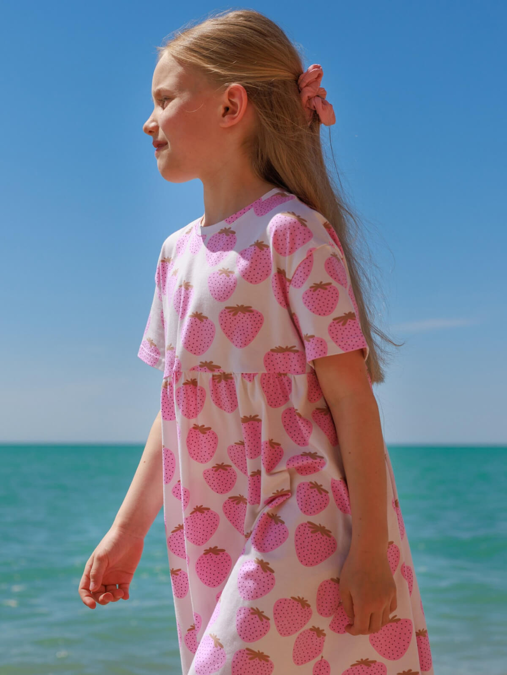Платье оверсайз с коротким рукавом Mjölk Strawberry