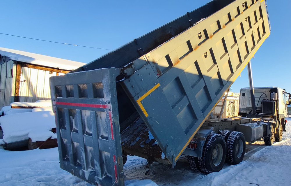 HONGYAN 908 8x4 Самосвал CQ3406HV39 (Дизельный, 8,7 л, 387 л.с., МТ)