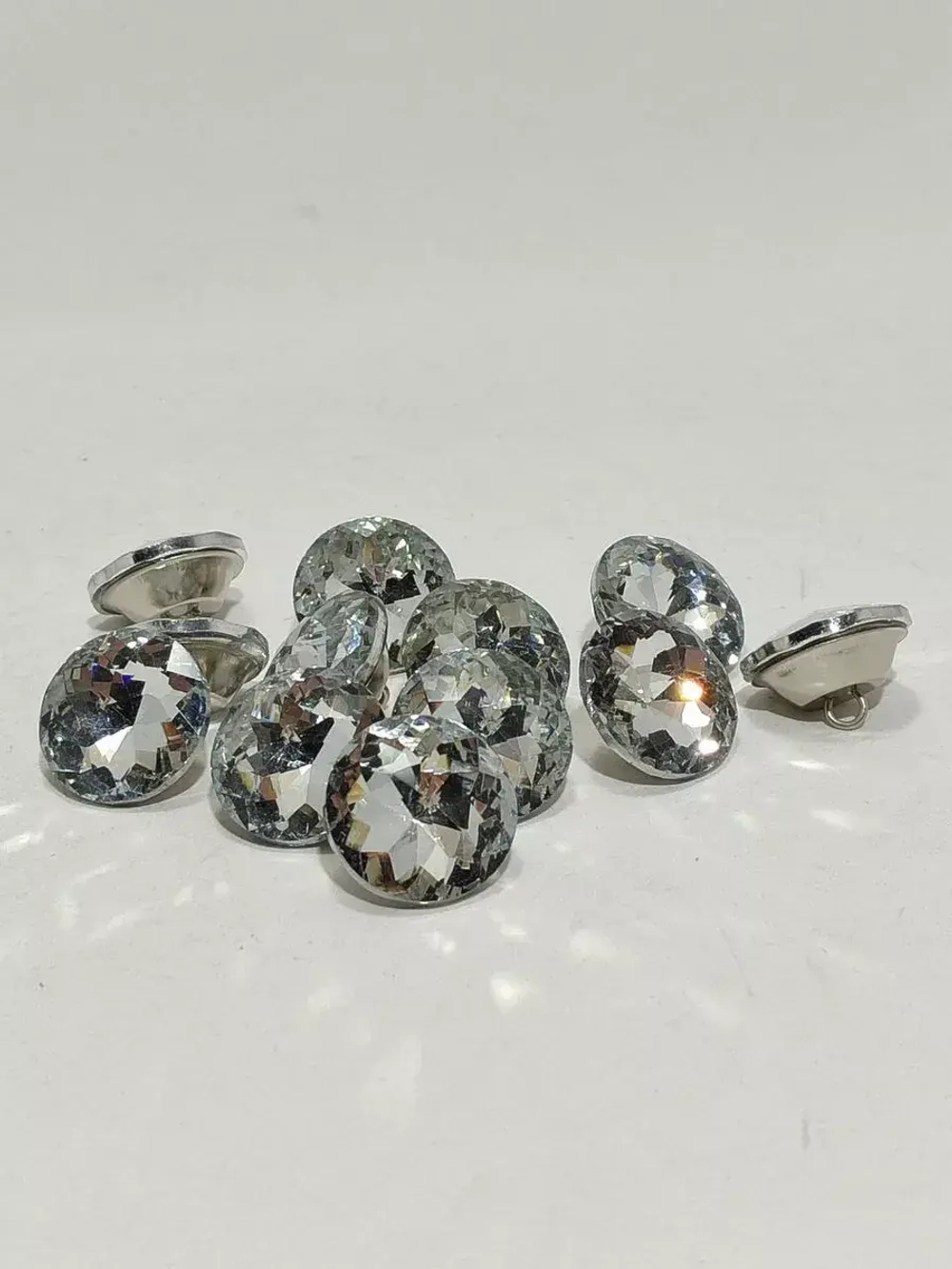 Стразы для мебели, рукоделия, каретной стяжки