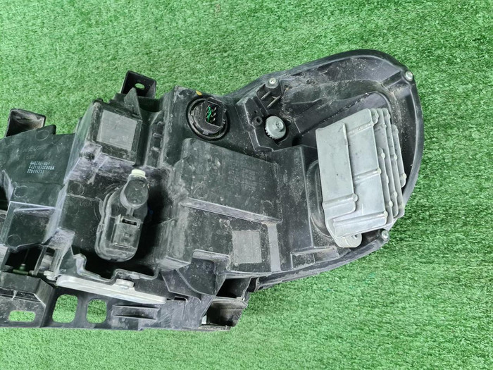 Фара правая Haval F7 (2018-2024) LED