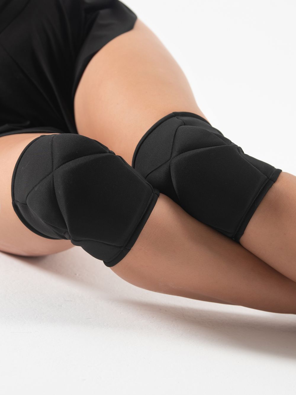KISS Kneepads, Black