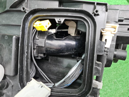 Фара правая Mercedes GLS x167 19-24 Multibeam LED