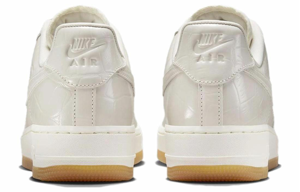 Кроссовки Nike Air Force 1 Low '07 (Женская размерная сетка)
