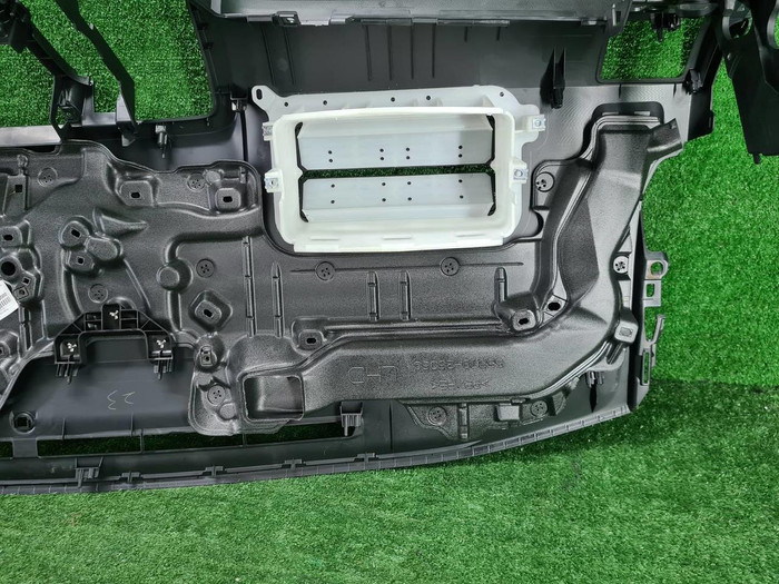 Торпедо Toyota Hiace Н300 (2019-н.в.)