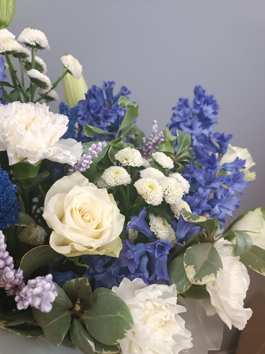 Нежная композиция с гиацинтом