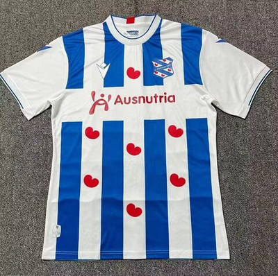 Домашняя форма «Херенвен» 23/24