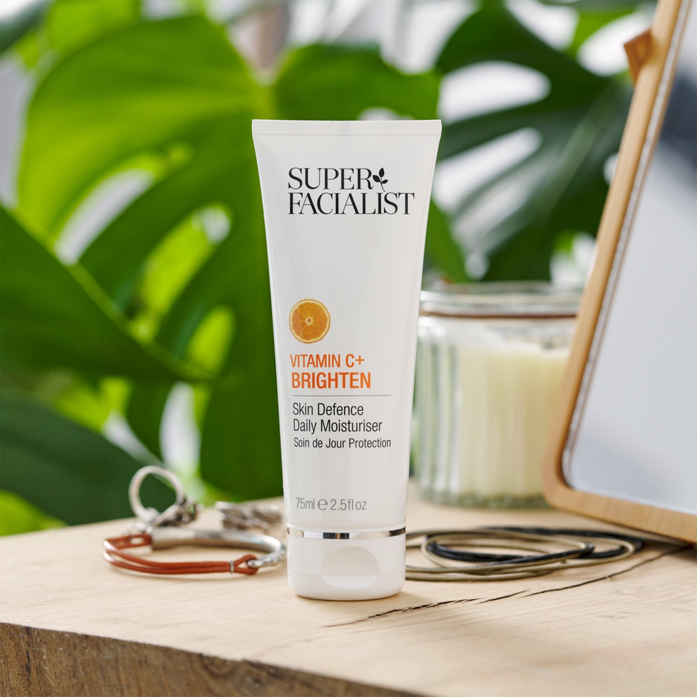 Super Facialist Vitamin C+ Brighten - Осветляющий увлажняющий крем для уставшей кожи /   75  ml  / GTIN 5060388881795