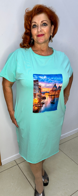 Трикотажное укороченное платье