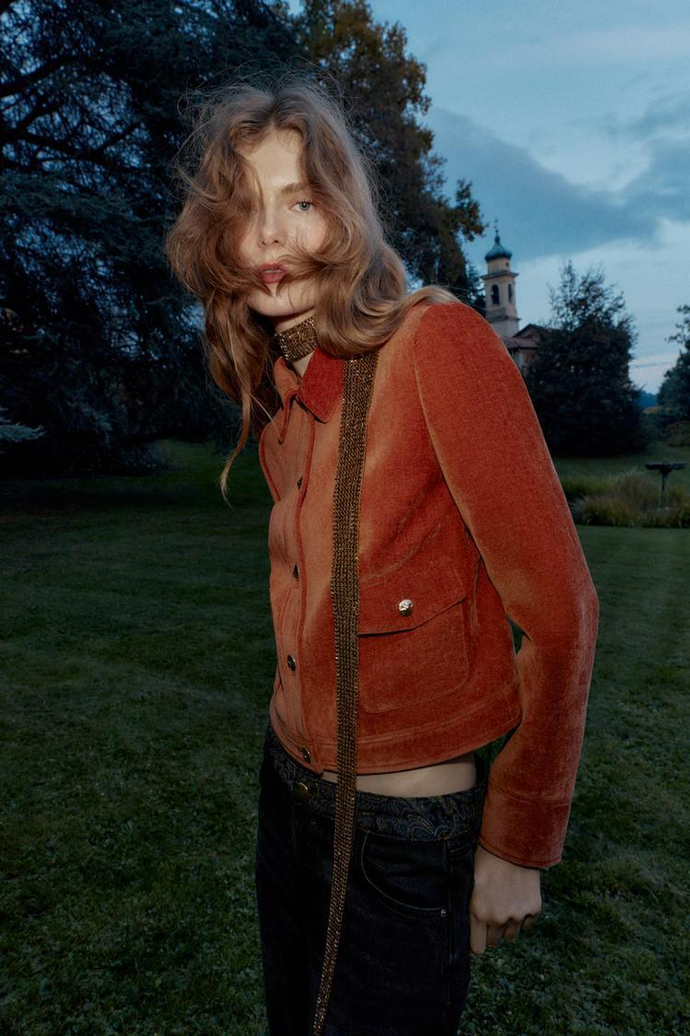 ZARA БАРХАТНАЯ КУРТКА С ПОДПЛЕЧНИКАМИ, ЦВЕТ ЖЖЕНОГО АПЕЛЬСИНА