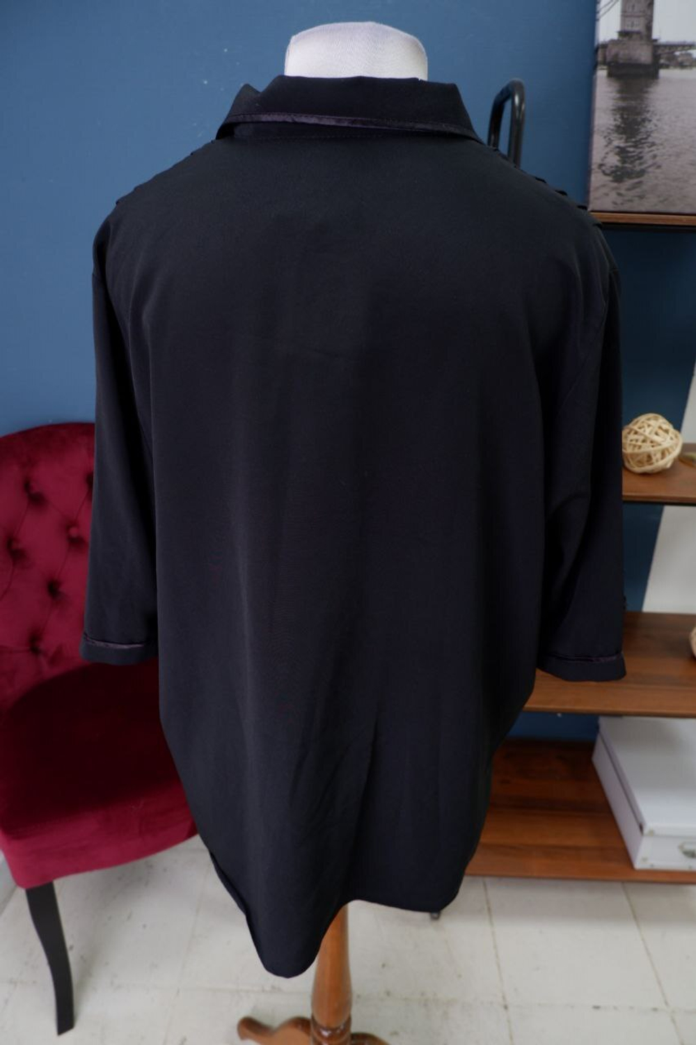 Блузка лаконичная 60 размер