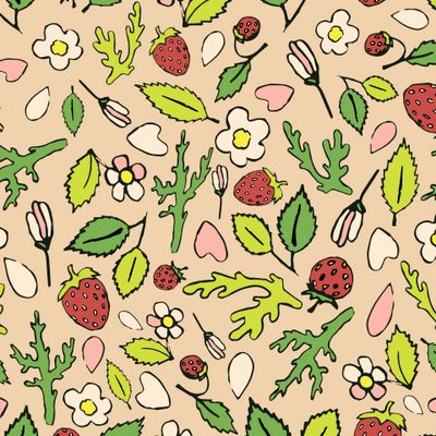 Земляника на бежевом