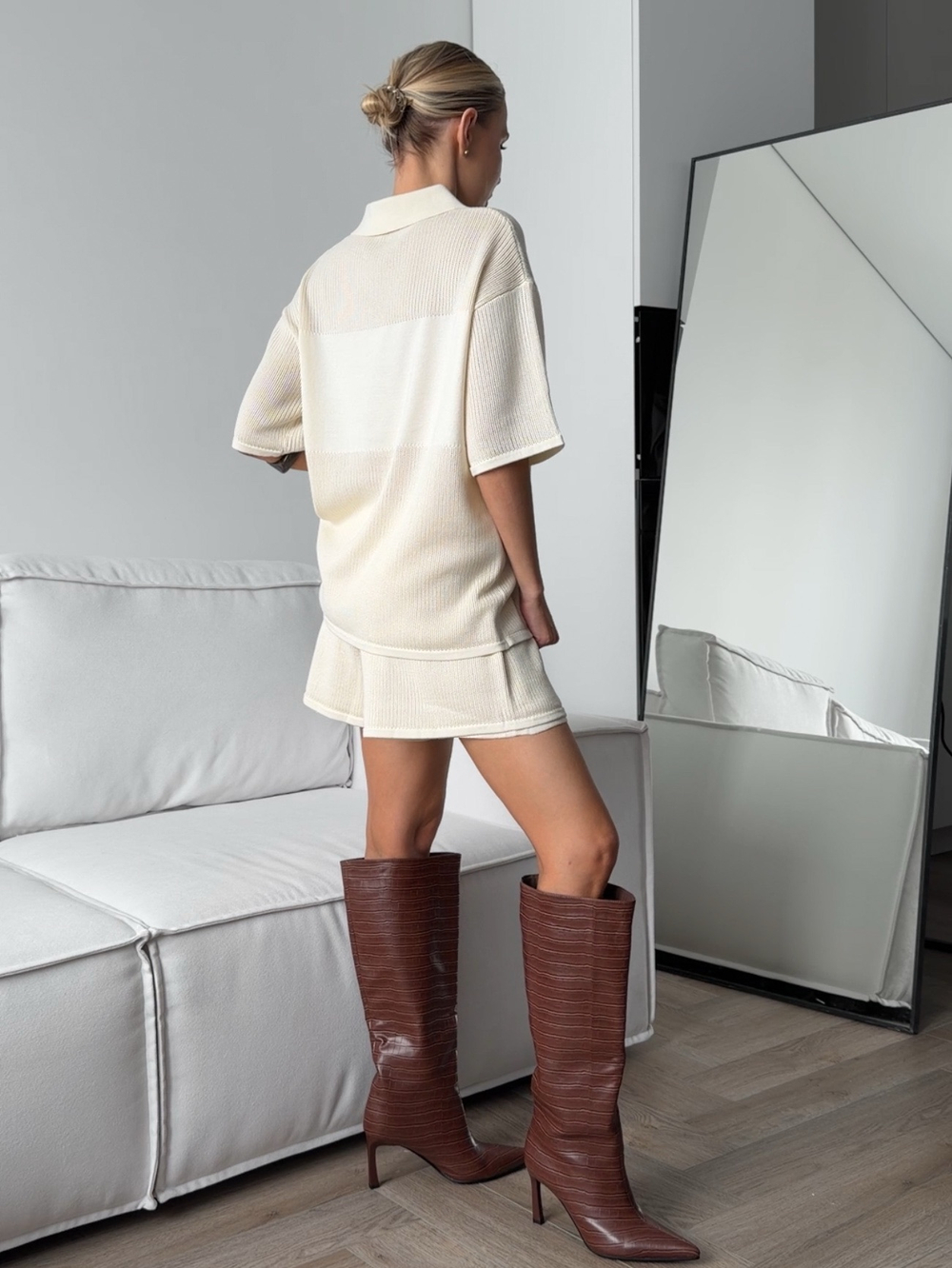 Комплект вязаный, футболка - поло и шорты