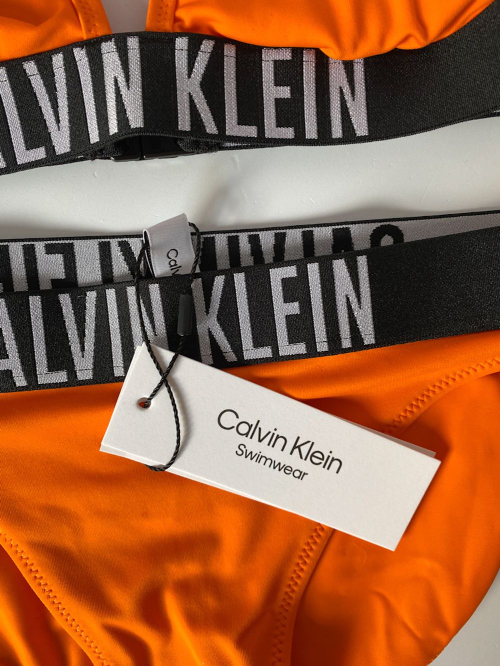 Новый купальник Calvin Klein, 152