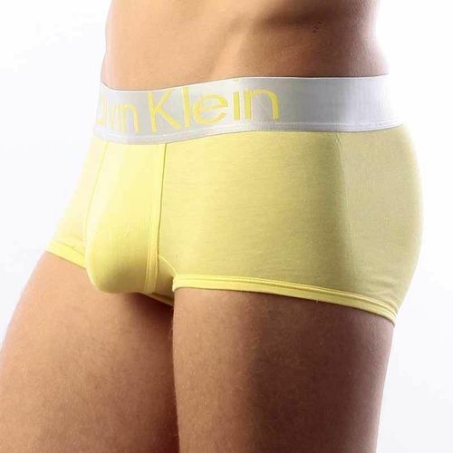 Мужские трусы боксеры светло-желтые  Calvin Klein Lemongrass Boxer