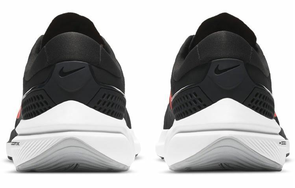 Кроссовки Nike Air Zoom Vomero 15