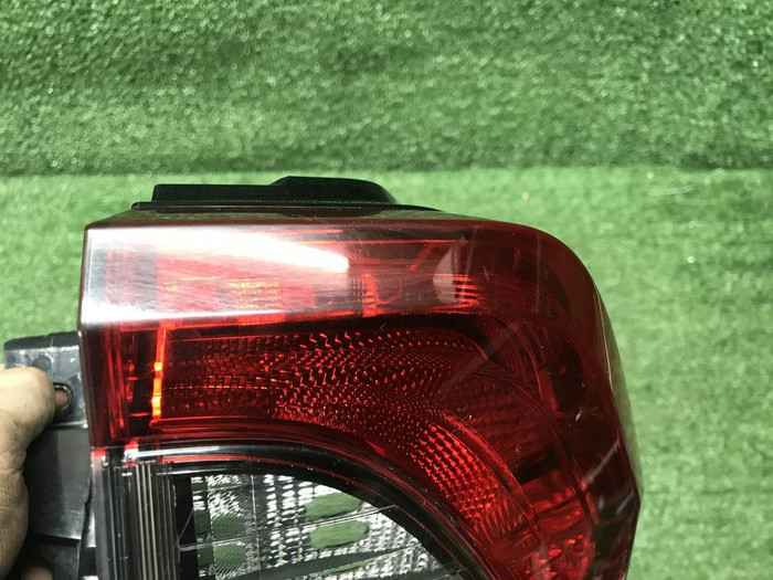 Фонарь правый внешний Toyota RAV4 5 XA50 (2018-н.в.)