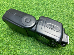 Nikon Speedlight SB-700