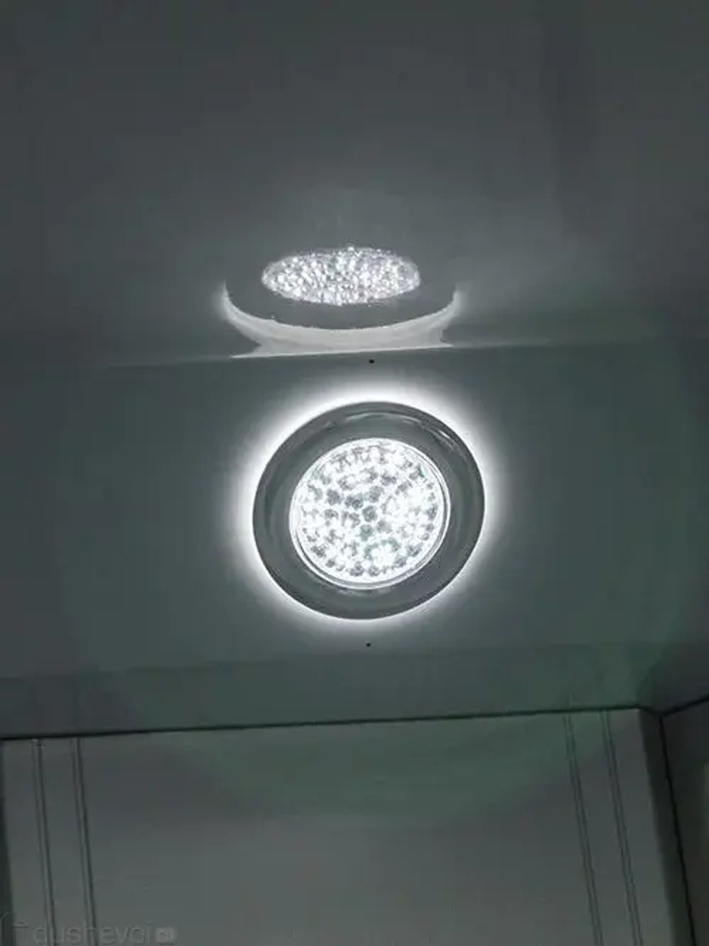 Душевая кабина WeltWasser (ВельтВассер) Werra XL 1004, со средним поддоном, с электрикой и ГМ, 100x100x226