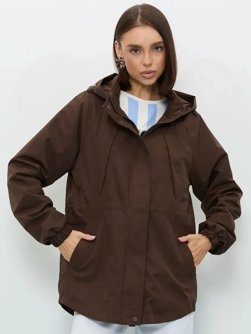 Ветровка с капюшоном удлиненная