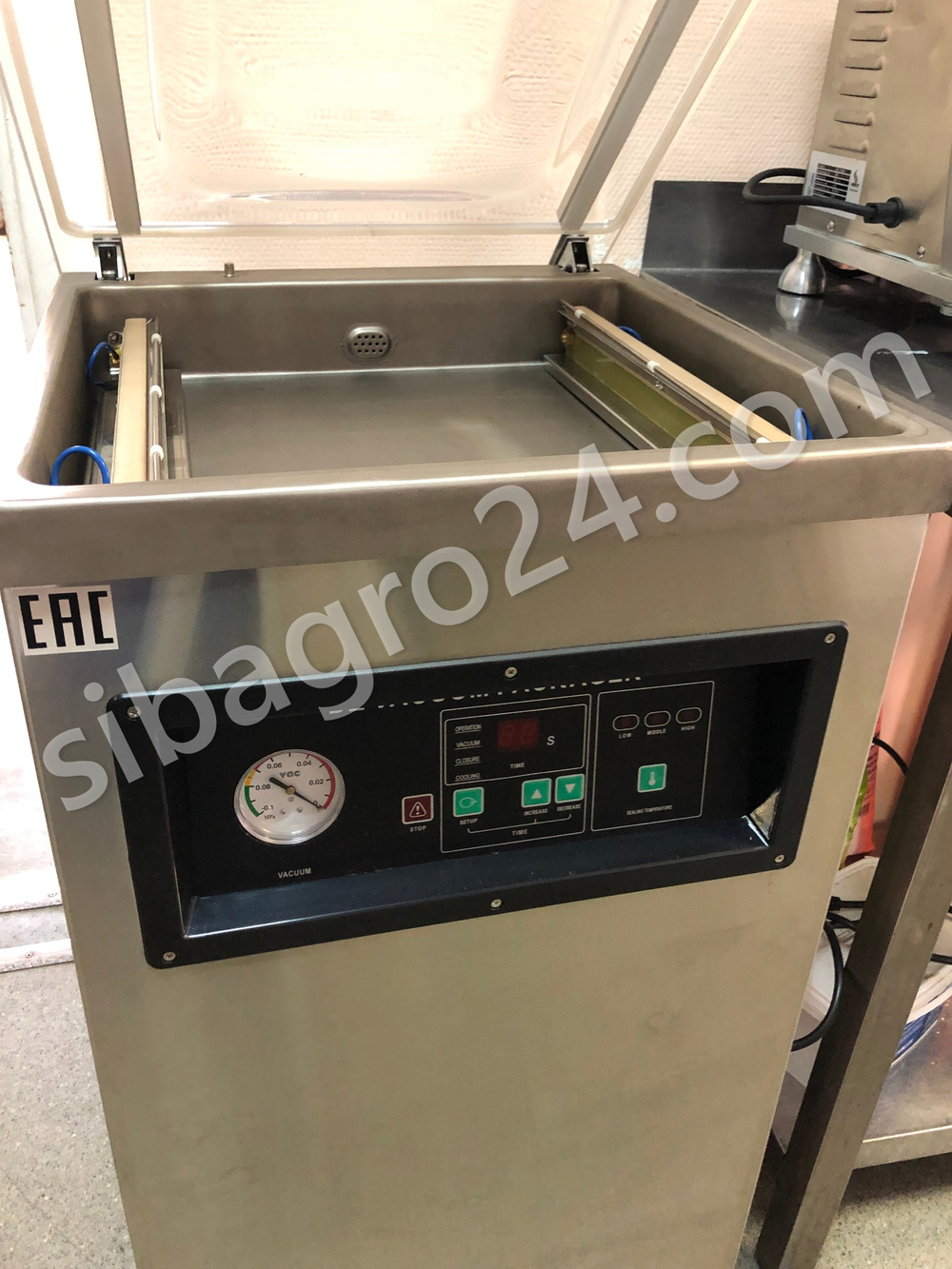 Напольный вакуумный упаковщик DZ-400/2F (нерж.)