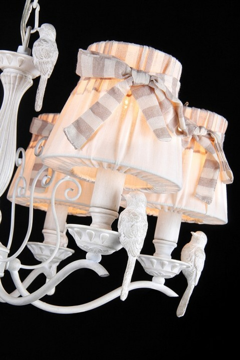 Подвесная люстра Maytoni ARM013-06-W