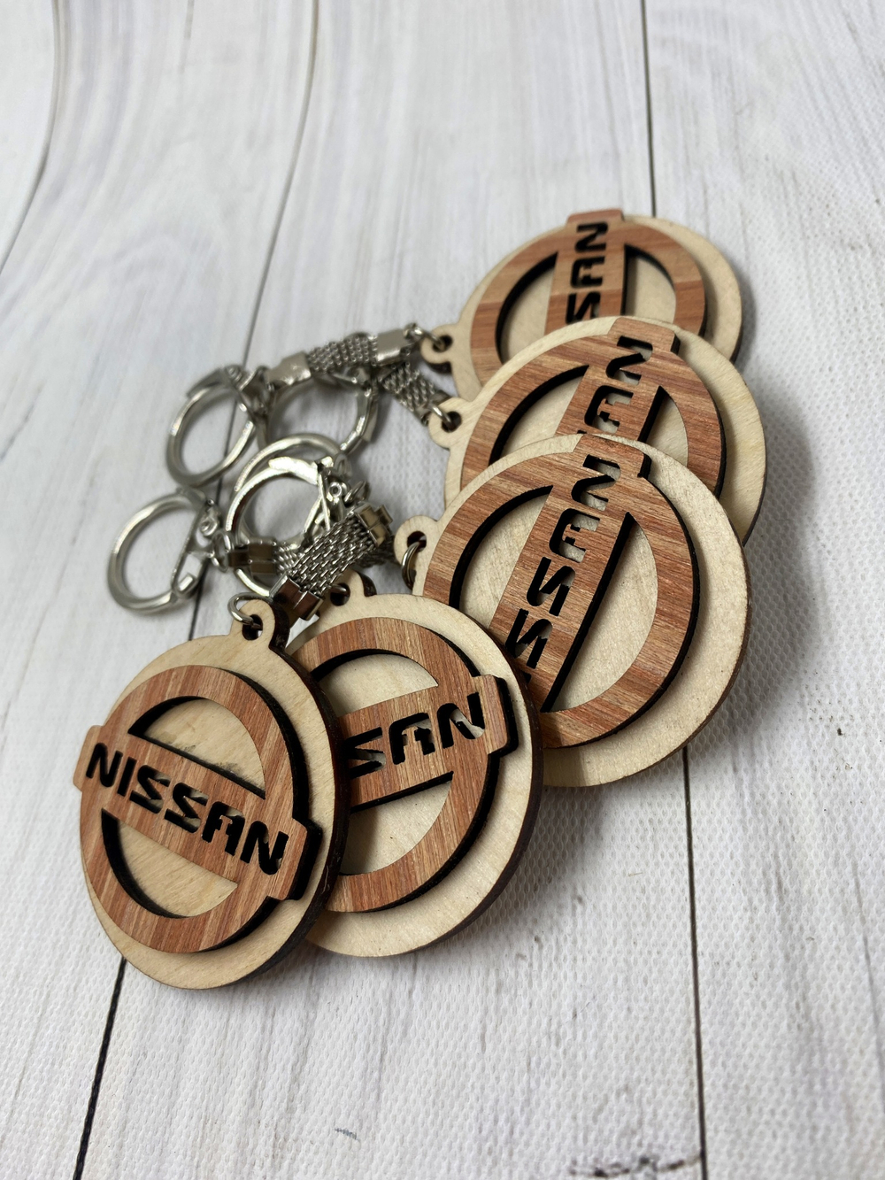 брелок ниссан автомарка