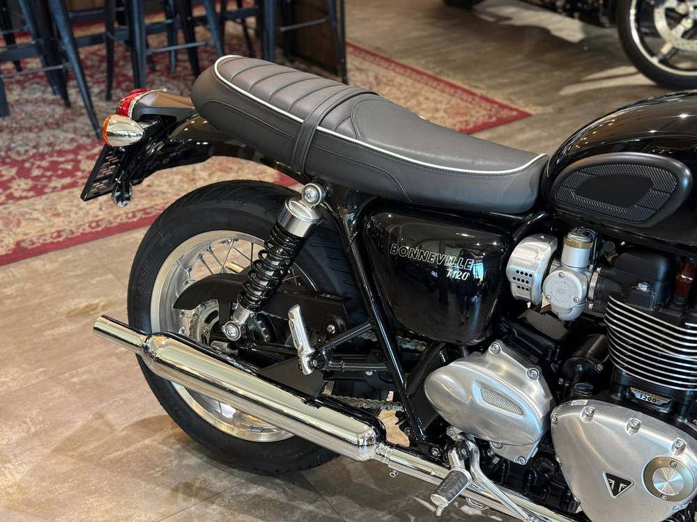 Triumph Bonneville T120, 2024