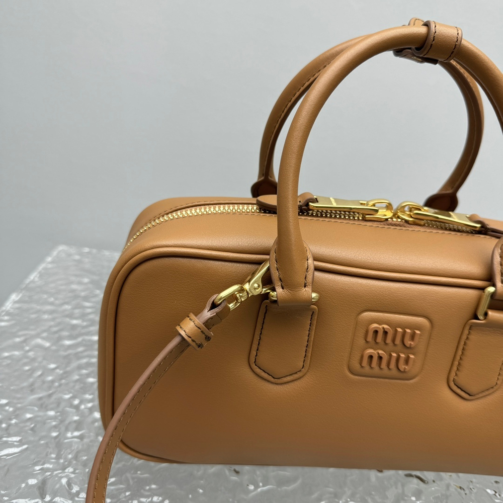 Miu Miu Arcadie Bag M 27 cm