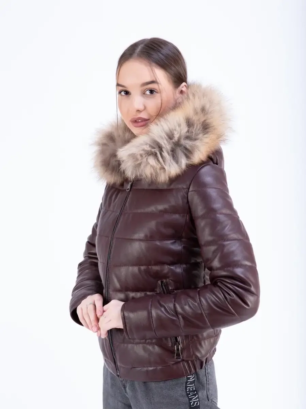 Куртка женская из натуральной  кожи