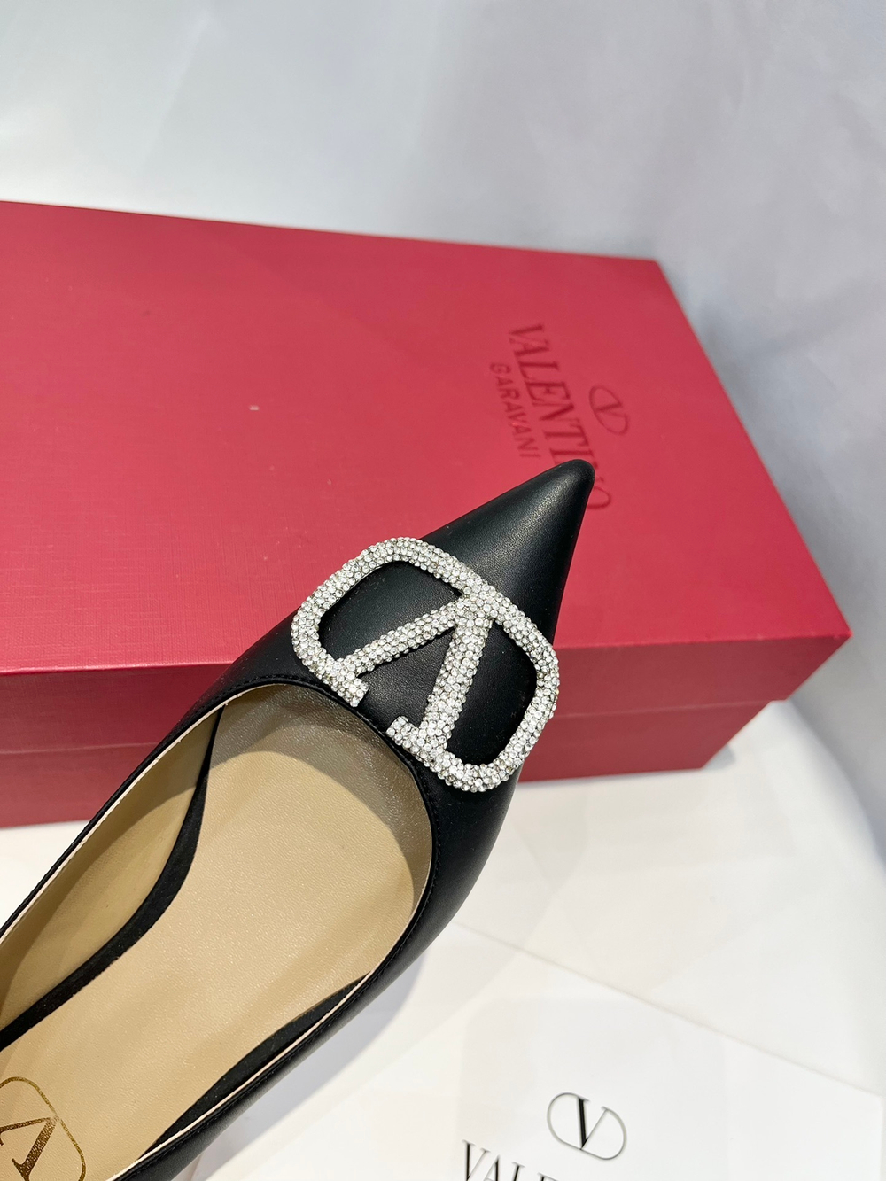 Valentino Vlogo Ballet Flat