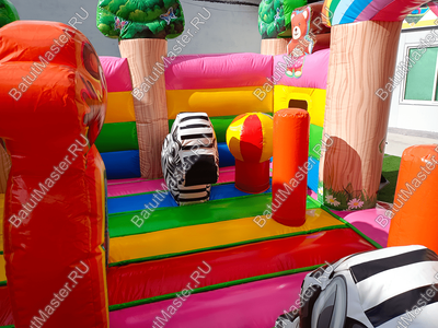 Коммерческий надувной батут "Мишки и дети", 10*6*6,5 м, с горкой 3,5 м