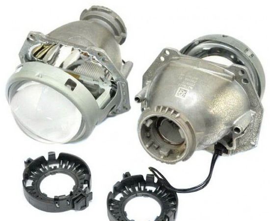 Би-линза Hella 3R (прозрачная линза). Посадочное место под лампу D/H7