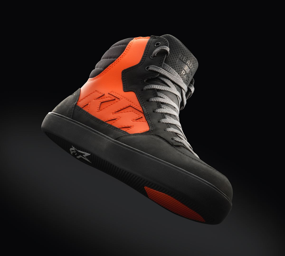 Мотокеды KTM & Alpinestars J-6 WP SHOES черно-оранжевые
