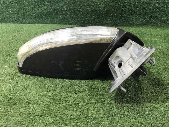 Зеркало правое Chevrolet Captiva C100 C140 (2006-2016) 6 контактов