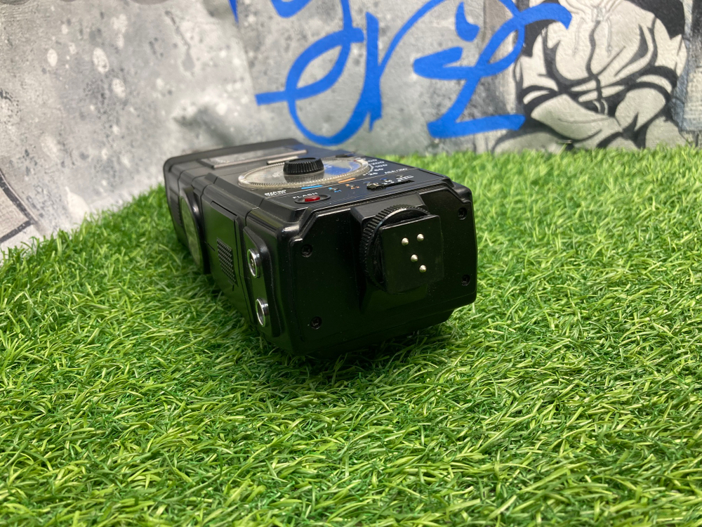 Nikon Speedlite SB-16