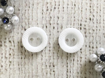Пуговицы костюмные, d 1,5 см, белый