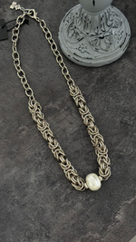 Колье Византия с белым жемчугом Майорка, оттенок серебро