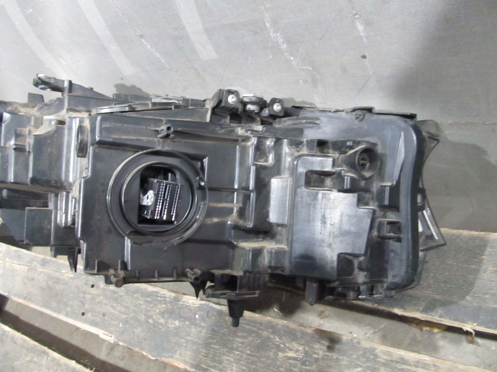 Фара левая LED Adaptive BMW 5-Series (G30)  Б/У Оригинал 63117214961