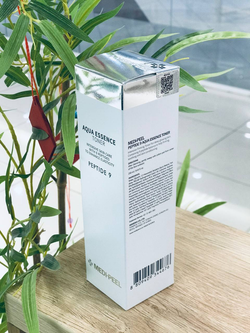 Пептидный тонер-эссенция д/зрелой кожи Medi Peel Peptide 9 Aqua Essence Toner 250 мл.