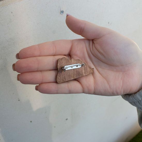 Значок деревянный (брошь)  Camp. Fire Pin