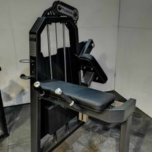 A2024 Глют-машина. Ягодичные. Стек 100 кг