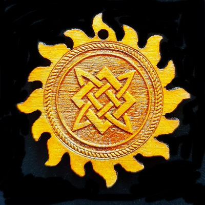 Славянский оберег Квадрат Сварога ( Звезда Руси). Размер 5х5 см. Цвет Лиственница. Материал береза. Толщина 4 мм