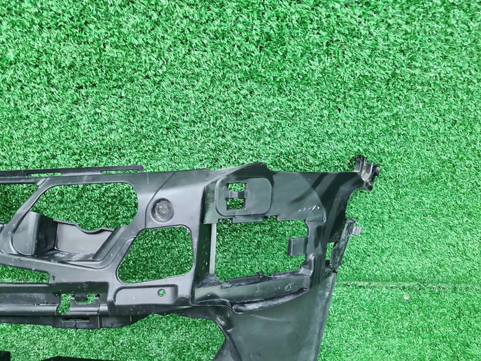 Кронштейн переднего бампера LH BMW 5er G30 (17-20)