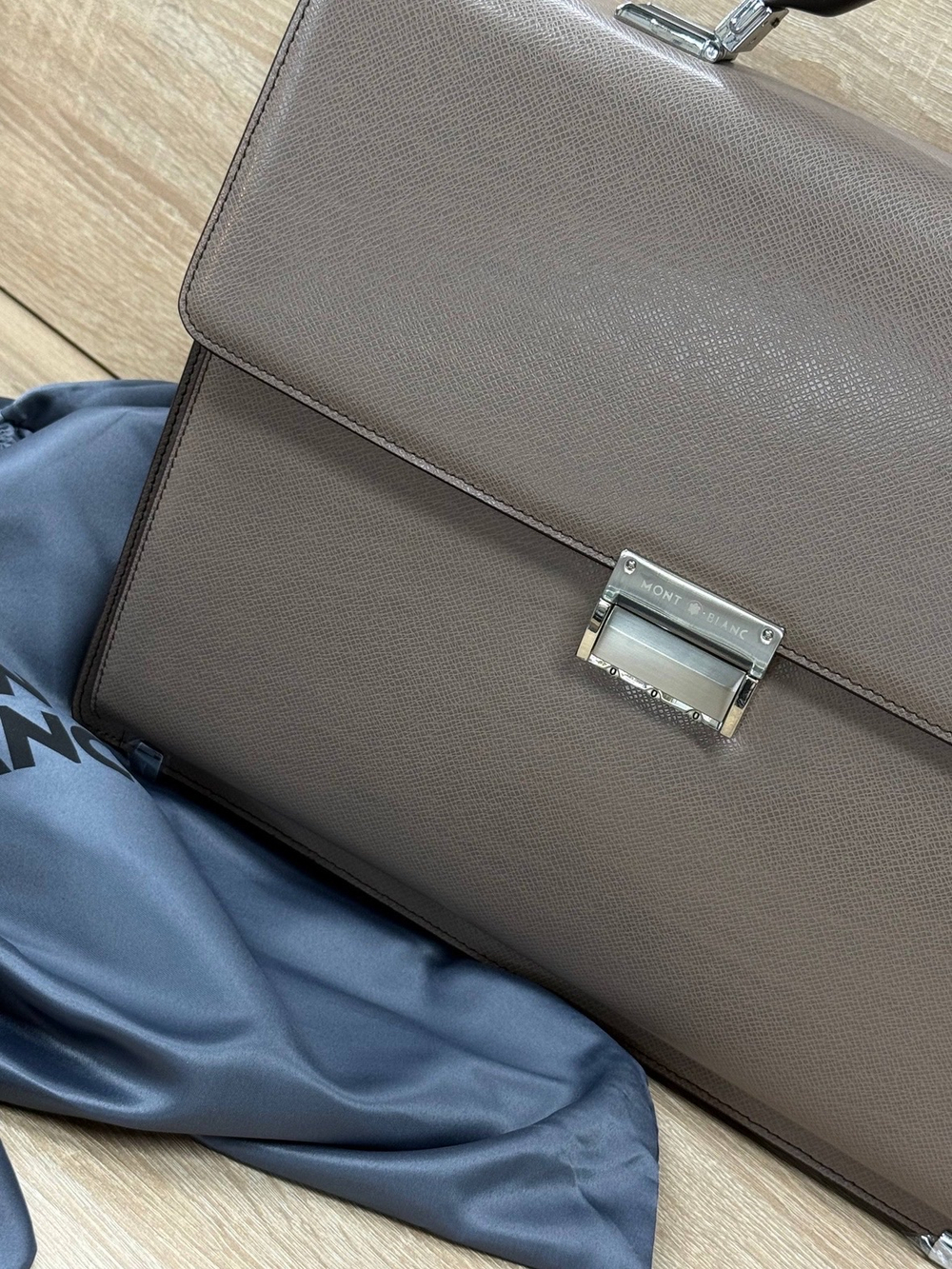 Портфель Montblanc