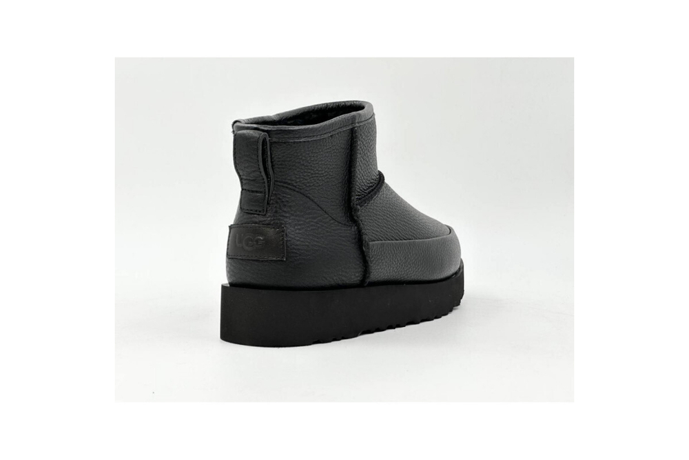 UGG Classic Sugar Ultra Mini Black